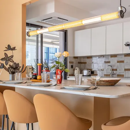 Lb Vacation I A Short Stroll To Palais, Beach, Terrace & Seaview شقة