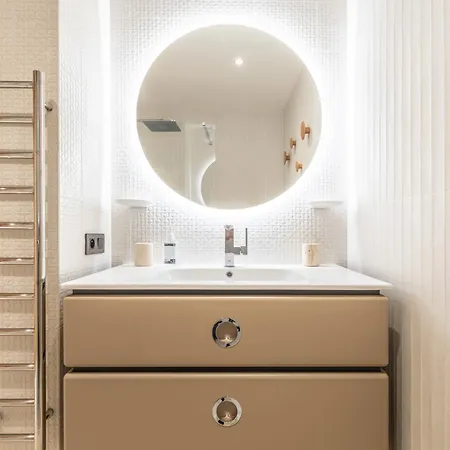 شقة Lb Vacation I A Short Stroll To Palais, Beach, Terrace & Seaview كان