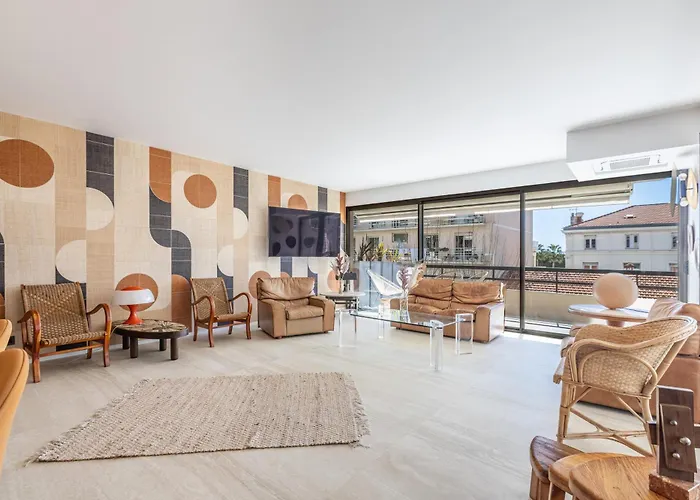 Daire Lb Vacation I A Short Stroll To Palais, Beach, Terrace & Seaview