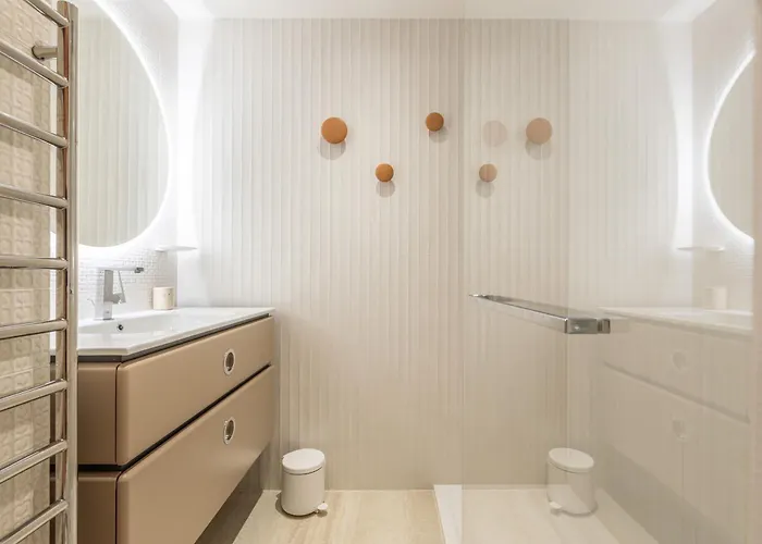 Lb Vacation I A Short Stroll To Palais, Beach, Terrace & Seaview * Cannes