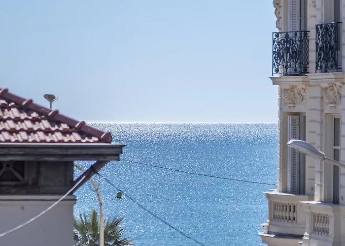 Daire Lb Vacation I A Short Stroll To Palais, Beach, Terrace & Seaview *