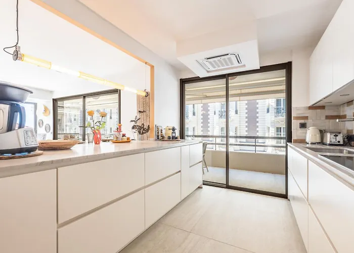 Lb Vacation I A Short Stroll To Palais, Beach, Terrace & Seaview Daire *