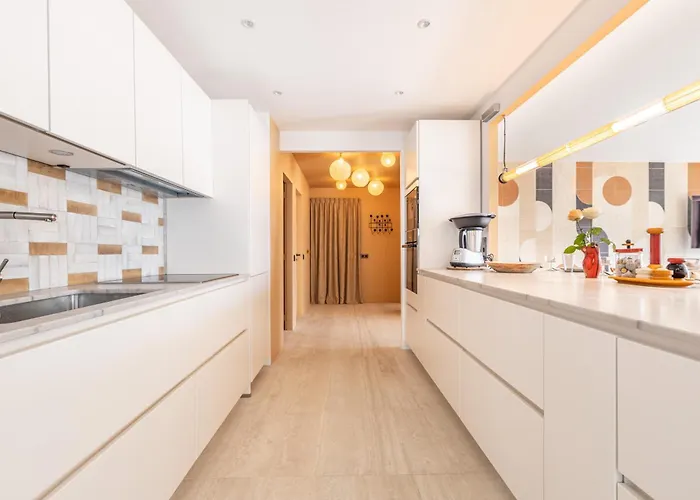 Daire Lb Vacation I A Short Stroll To Palais, Beach, Terrace & Seaview