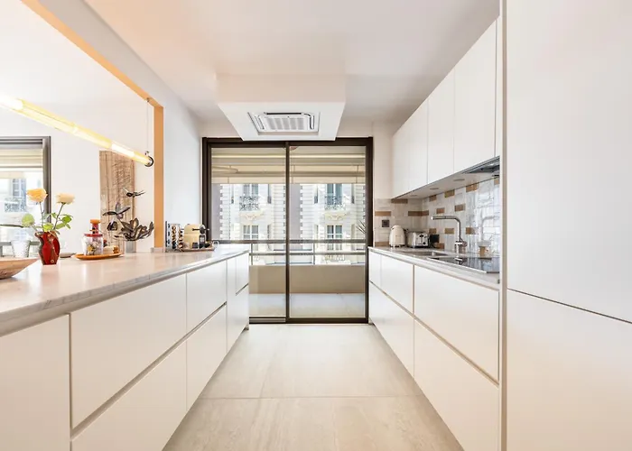 Lb Vacation I A Short Stroll To Palais, Beach, Terrace & Seaview * Cannes