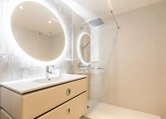 Lb Vacation I A Short Stroll To Palais, Beach, Terrace & Seaview Lejlighed *